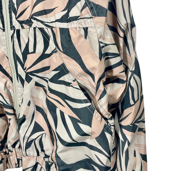 O'Neill Crop Windbreaker Hooded Pink Multicolored Camo Leaf Print Size XL - Picture 4 of 12
